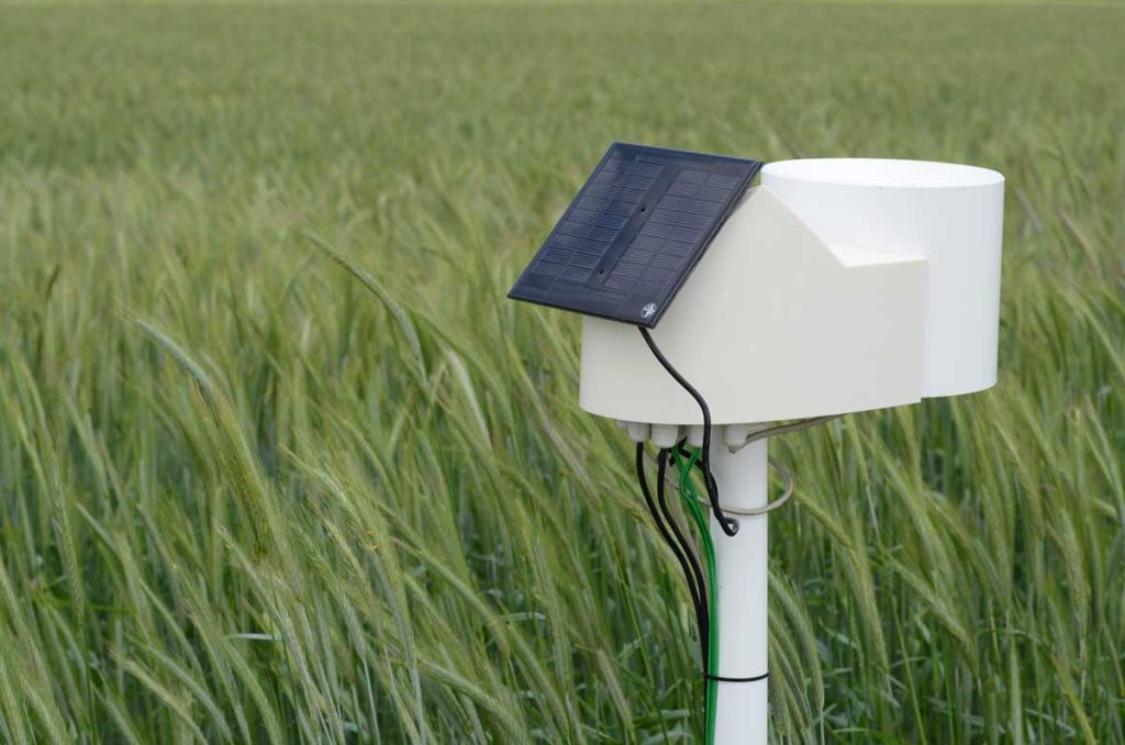 mMetosSuelo: Sensor de humedad de suelo NB-IoT para agricultura de precisión, la agricultura 4.0. Monitoriza en tiempo real la humedad y temperatura del suelo a diferentes profundidades, optimizando el riego y aumentando el rendimiento de tus cultivos.
